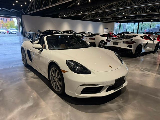2019 Porsche 718 Boxster Roadster/HtdSeats/HtdSteerWheel/AppleCarplay/LaneChangeAssist - 22936626 - 6