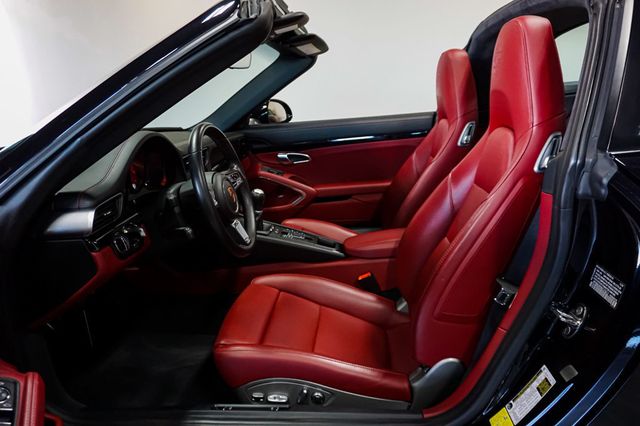 2019 Porsche 911 *Targa 4S* *7-Speed Manual* Sport Exhaust* *Rear Axle Steering* - 22906566 - 11