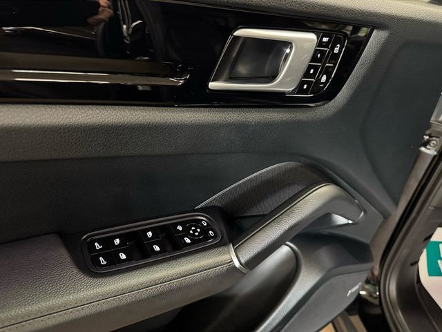 2019 Porsche Cayenne   - 22885209 - 11