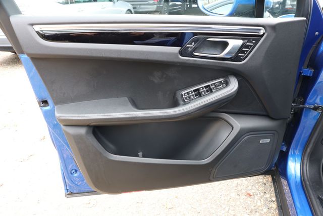 2019 Porsche Macan AWD with Panoramic Roof, Bose Surround Sound & LCA - 22939882 - 10
