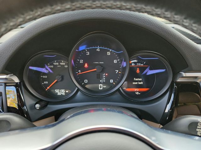 2019 Porsche Macan AWD with Premium Package Plus and 20'' Turbo Wheels - 22934664 - 19