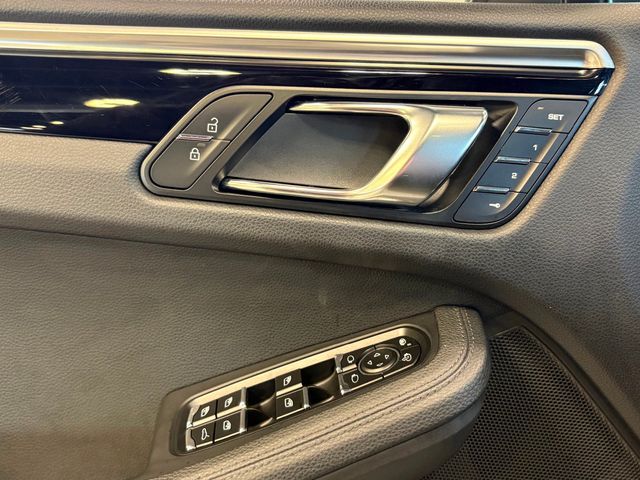 2019 Porsche Macan S AWD - 22932088 - 29