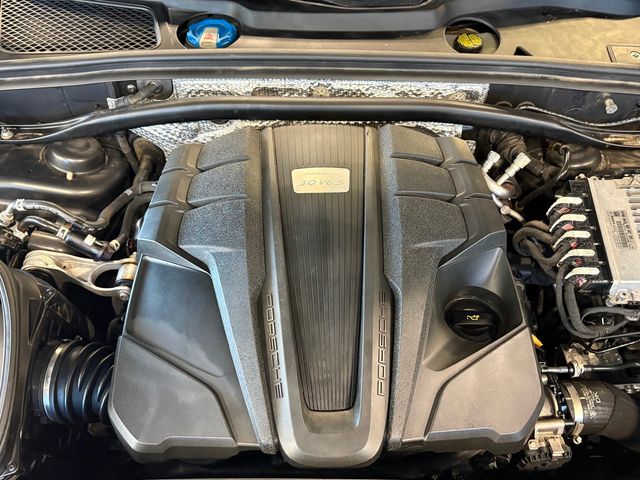 2019 Porsche Macan S AWD - 22932088 - 32
