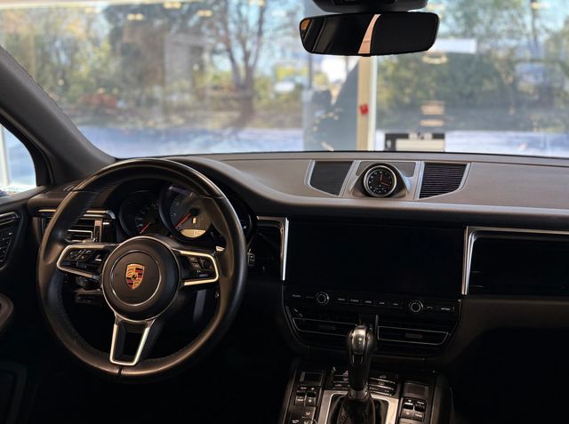 2019 Porsche Macan S AWD - 22932088 - 33