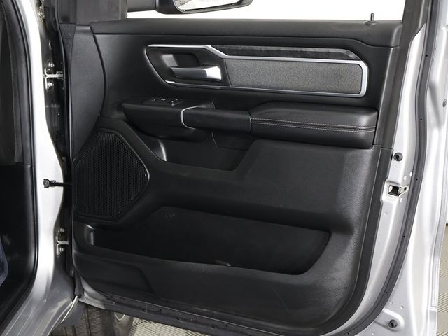 2019 Ram 1500 Big Horn/Lone Star 4x4 Crew Cab 5'7" Box - 22924936 - 22