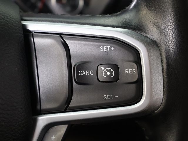 2019 Ram 1500 Big Horn/Lone Star 4x4 Crew Cab 5'7" Box - 22924936 - 42