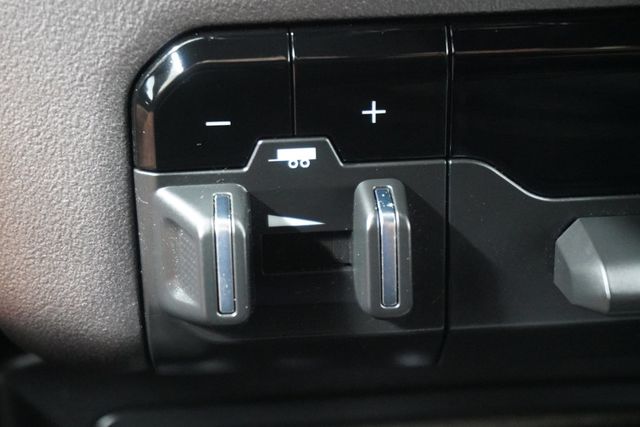 2019 Ram 1500 Rebel 4x4 Quad Cab 6'4" Box - 22921694 - 18