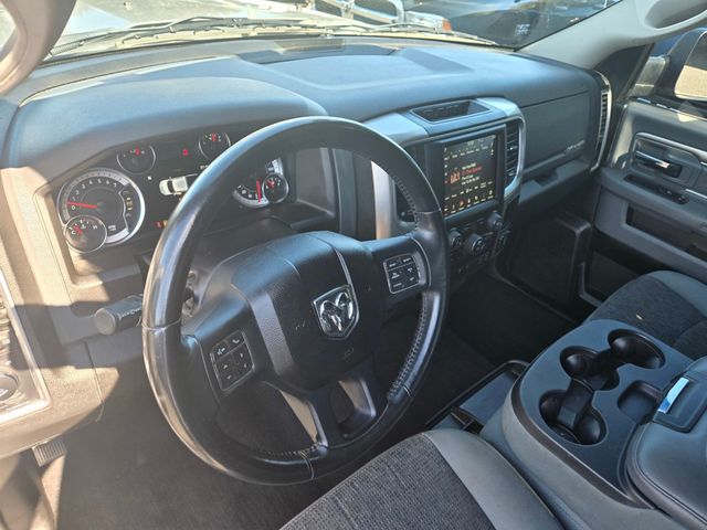 2019 Ram 1500 Classic  - 22929857 - 10