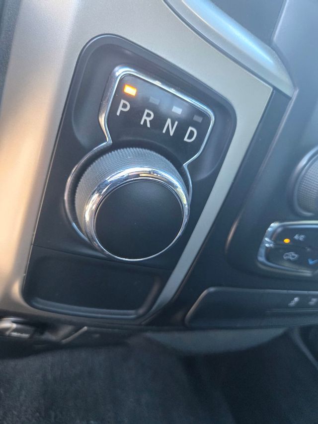 2019 Ram 1500 Classic  - 22929857 - 15