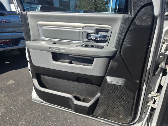 2019 Ram 1500 Classic  - 22929857 - 22