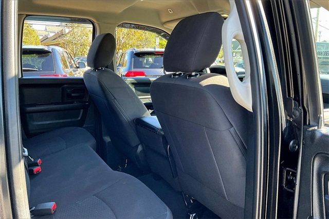 2019 Ram 1500 Classic Express 4x4 Quad Cab 6'4" Box - 22927174 - 12