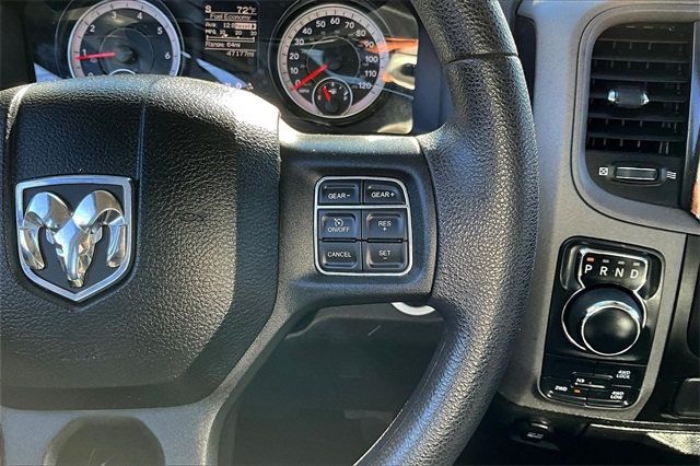 2019 Ram 1500 Classic Express 4x4 Quad Cab 6'4" Box - 22927174 - 19