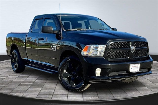 2019 Ram 1500 Classic Express 4x4 Quad Cab 6'4" Box - 22927174 - 2