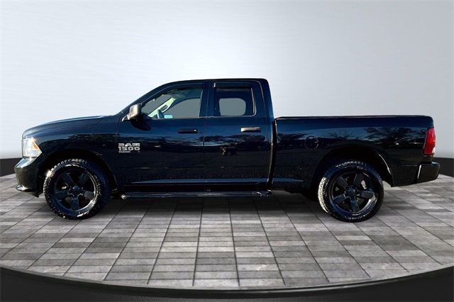 2019 Ram 1500 Classic Express 4x4 Quad Cab 6'4" Box - 22927174 - 3