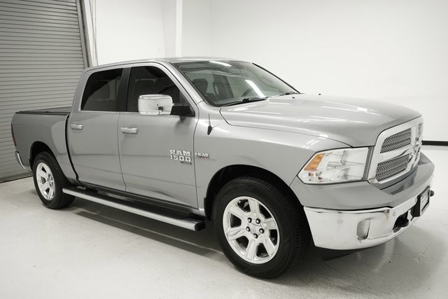 2019 Ram 1500 Classic Lone Star Silver 4x2 Crew Cab 5'7" Box - 22918570 - 2