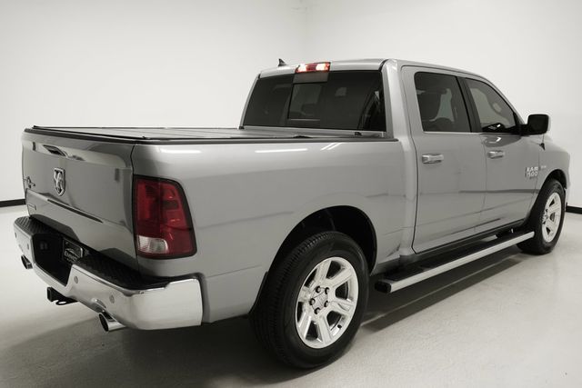2019 Ram 1500 Classic Lone Star Silver 4x2 Crew Cab 5'7" Box - 22918570 - 3