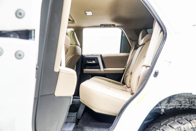 2019 Toyota 4Runner SR5 Premium 2WD - 22929454 - 34
