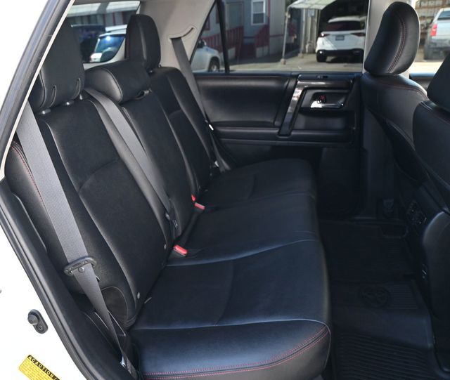 2019 Toyota 4Runner TRD Pro 4WD - 22936783 - 16