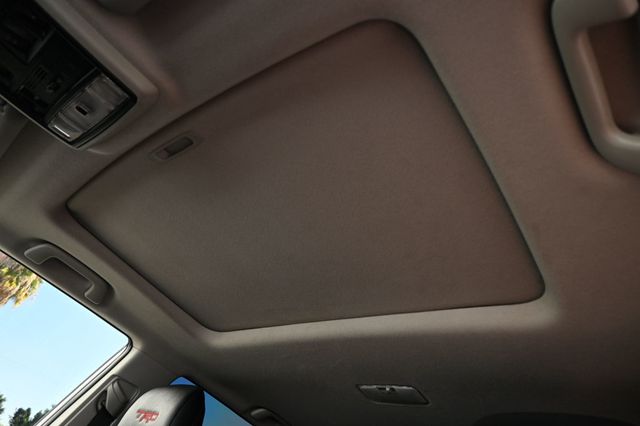 2019 Toyota 4Runner TRD Pro 4WD - 22936783 - 17