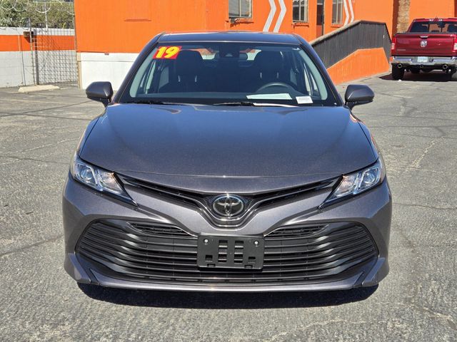 2019 Toyota Camry LE Automatic - 22933242 - 4