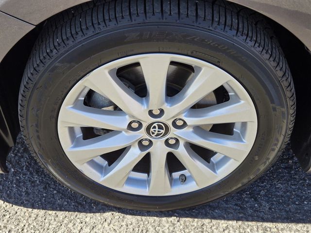 2019 Toyota Camry LE Automatic - 22933242 - 5