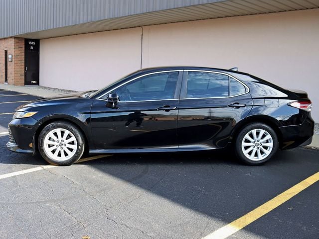 2019 Toyota Camry LE Automatic - 22336462 - 6