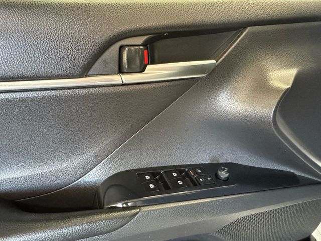 2019 Toyota Camry SE Automatic - 22927658 - 11