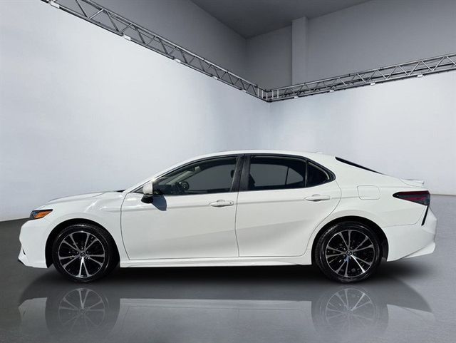 2019 Toyota Camry SE Automatic - 22927658 - 1