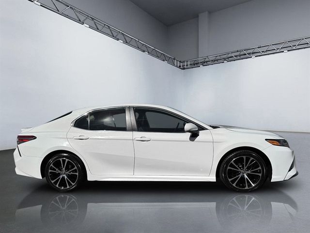 2019 Toyota Camry SE Automatic - 22927658 - 2