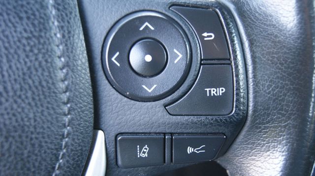 2019 Toyota Corolla 4 NEW TIRES , JUST SERVICED  - 22789544 - 19