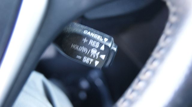 2019 Toyota Corolla 4 NEW TIRES , JUST SERVICED  - 22789544 - 27