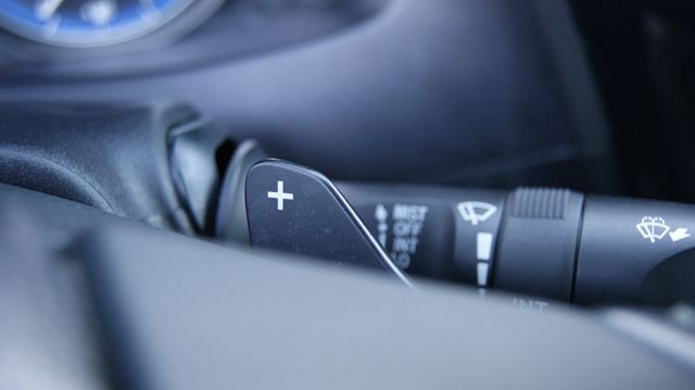 2019 Toyota Corolla 4 NEW TIRES , JUST SERVICED  - 22789544 - 35