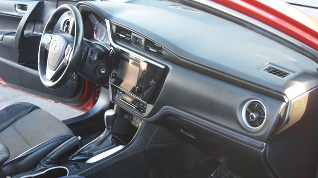 2019 Toyota Corolla 4 NEW TIRES , JUST SERVICED  - 22789544 - 53