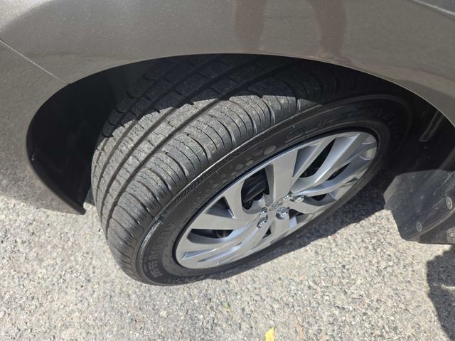 2019 Toyota Corolla LE CVT - 22914665 - 19