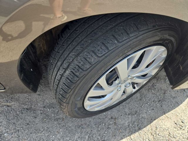 2019 Toyota Corolla LE CVT - 22914665 - 22