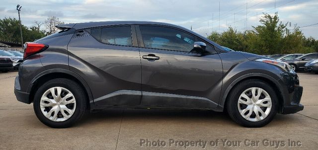 2019 Toyota C-HR LE - 22936847 - 11