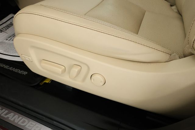 2019 Toyota Highlander Limited Platinum V6 AWD with Seating for Eight - 22906381 - 9