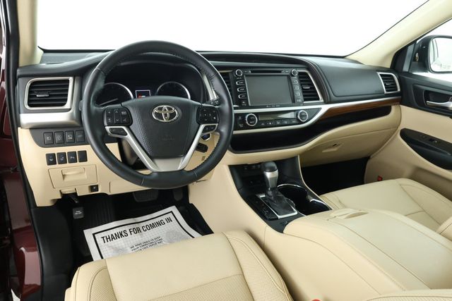 2019 Toyota Highlander Limited Platinum V6 AWD with Seating for Eight - 22906381 - 10