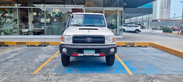 2019 Toyota Land Cruiser 79 Double Cab Pickup LC79 V8 Turbo Diesel Double Cab 119,000 kms - 21902428 - 6