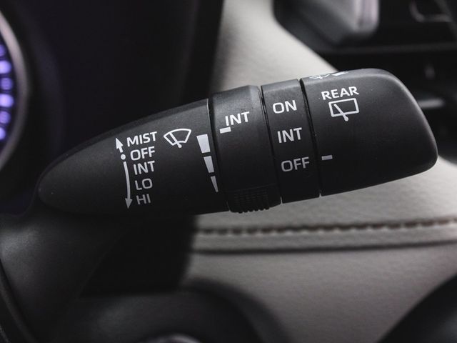 2019 Toyota RAV4 XLE - 22935982 - 25