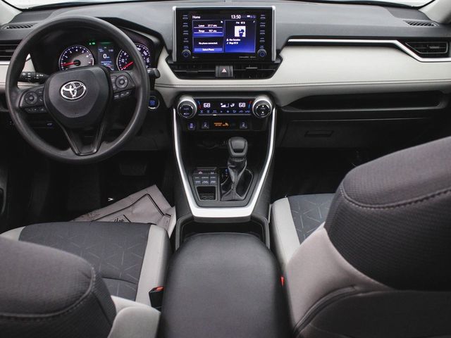 2019 Toyota RAV4 XLE - 22935982 - 36