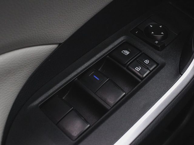 2019 Toyota RAV4 XLE - 22935982 - 8