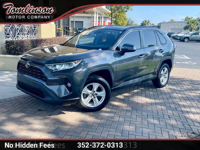 2019 Toyota RAV4 XLE FWD - 22888142 - 0