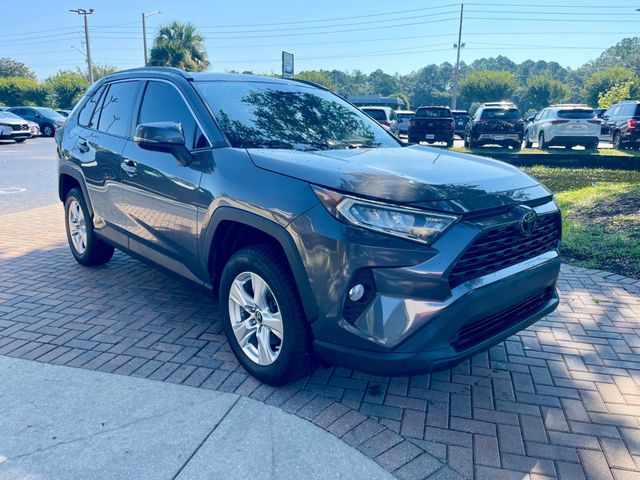 2019 Toyota RAV4 XLE FWD - 22888142 - 6