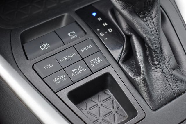 2019 Toyota RAV4 XLE Premium AWD - 22899654 - 9
