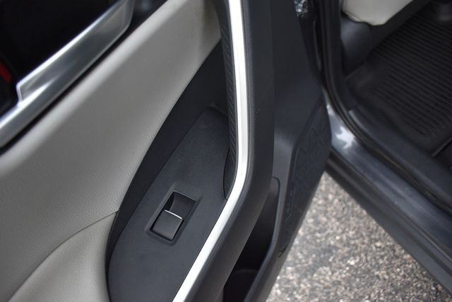 2019 Toyota RAV4 XLE Premium AWD - 22899654 - 28