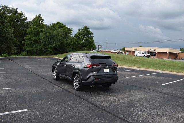 2019 Toyota RAV4 XLE Premium AWD - 22899654 - 52