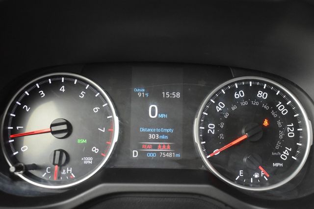 2019 Toyota RAV4 XLE Premium AWD - 22899654 - 6