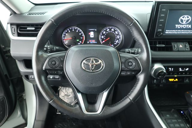 2019 Toyota RAV4 XLE Premium AWD with Cold Weather Package - 22929932 - 11