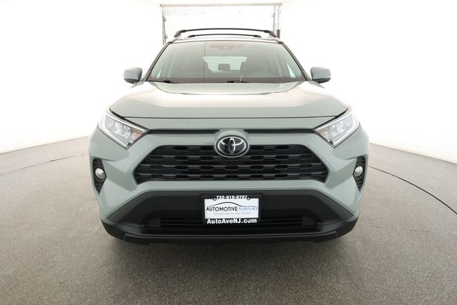 2019 Toyota RAV4 XLE Premium AWD with Cold Weather Package - 22929932 - 1